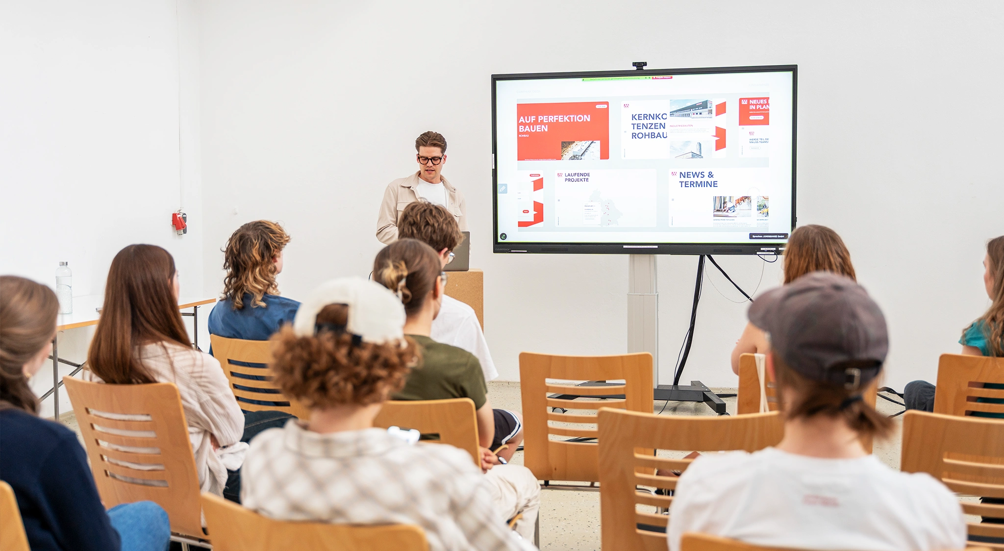 Linus Banse bei seinem Vortrag bei der Hochschule Hof am Campus Münchberg